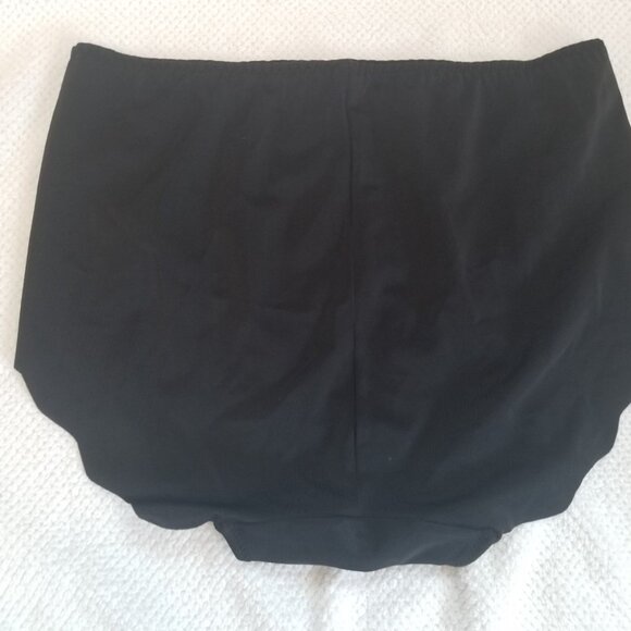 5 PAIRS OF FAMOUS ULA'S BRAND BLACK PANTIES! - Picture 6 of 10